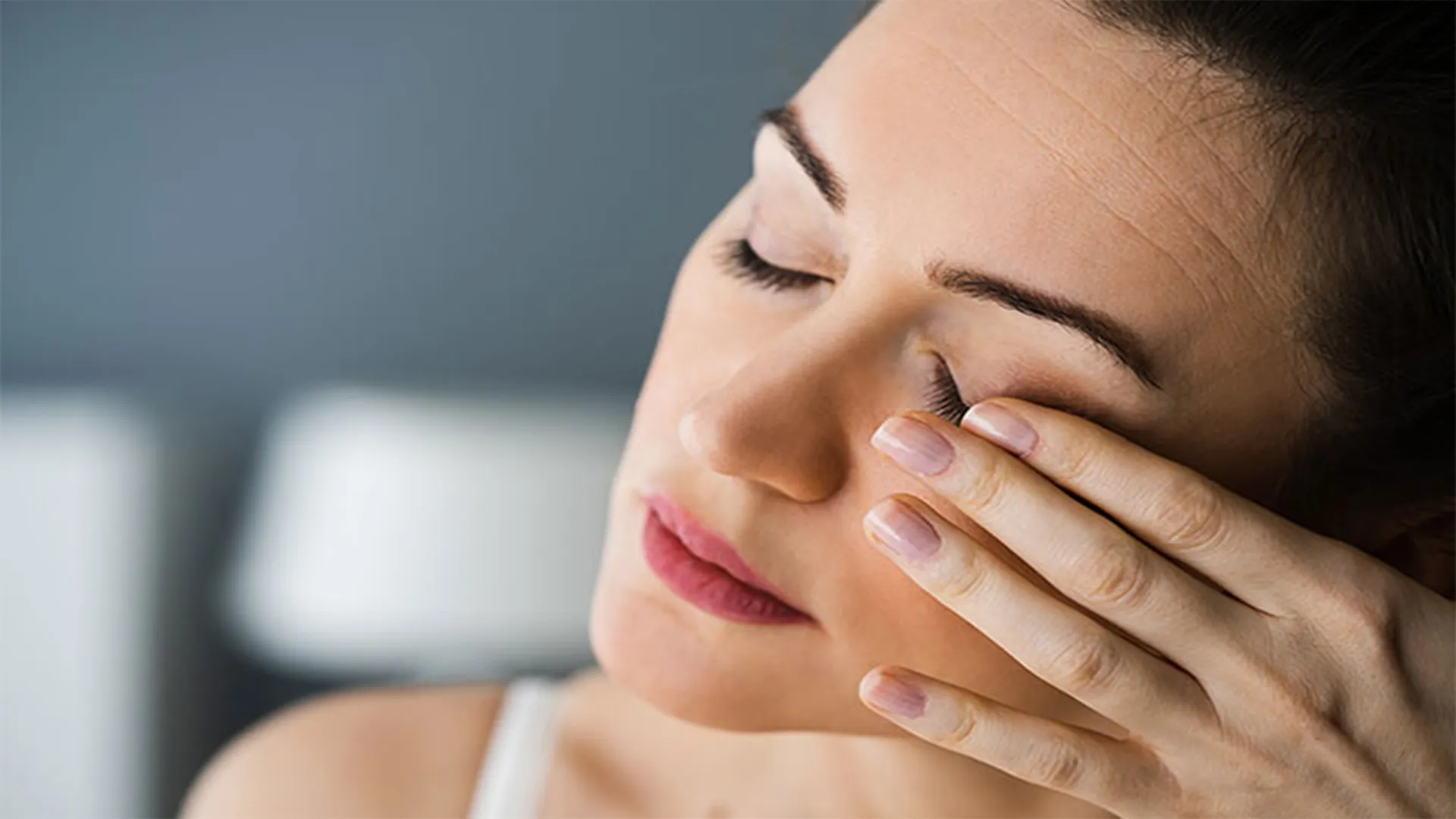 گل مژه چیست و چگونه از آن جلوگیری کنیم؟